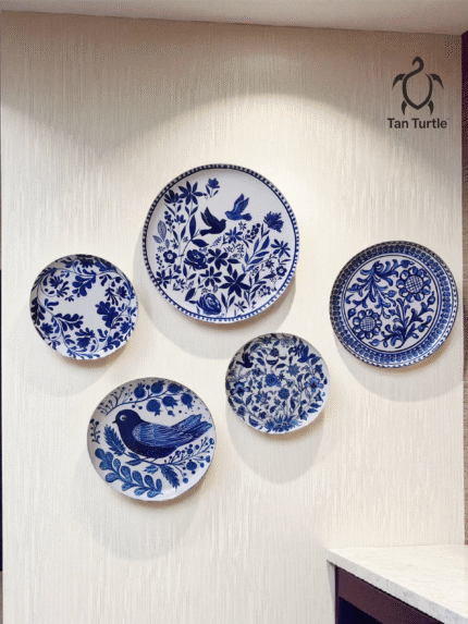Tan Turtle’s Holland Delft Charm Wall Décor