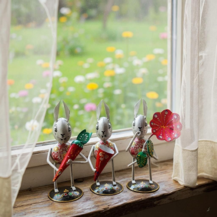 Tan Turtle Handmade Metal Rabbit Showpiece – Set of 3